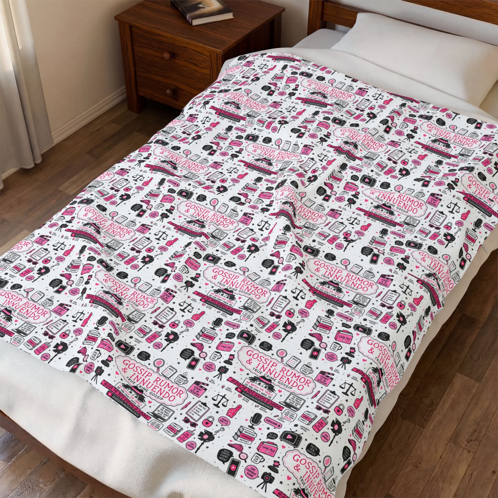 GRI Doodle Velveteen Plush Blanket — Pink Parisian Pattern Cozy Throw