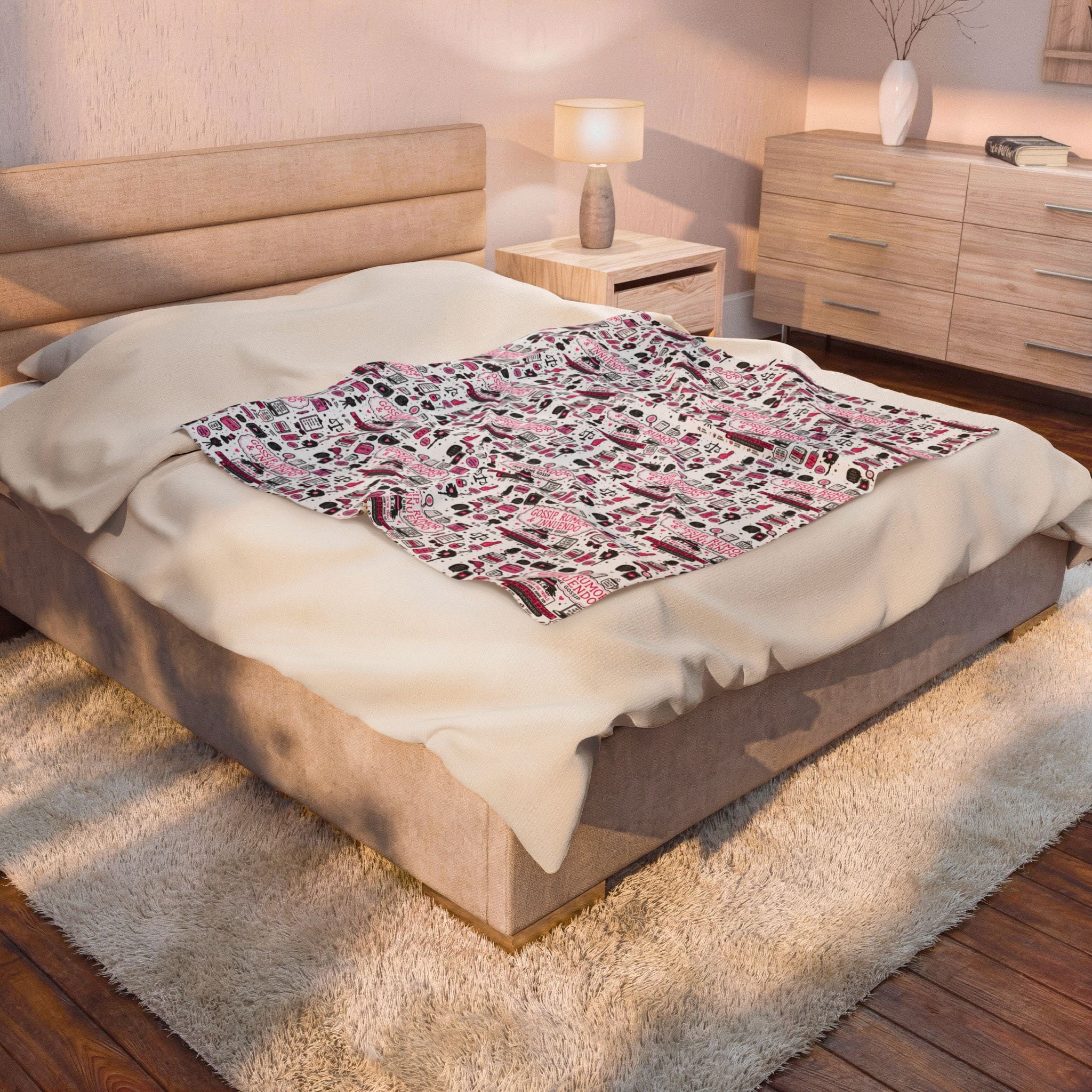 GRI Doodle Velveteen Plush Blanket — Pink Parisian Pattern Cozy Throw